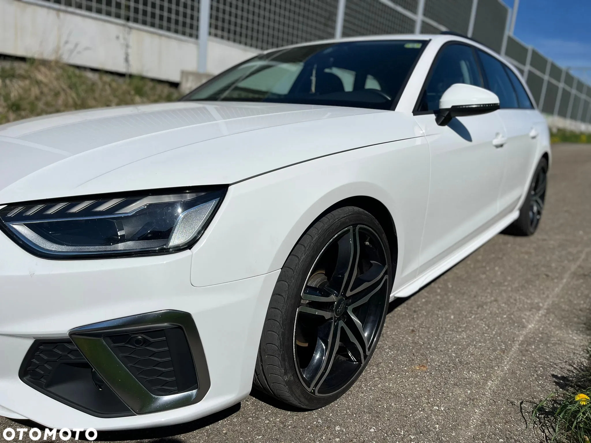 Audi A4 Avant 40 TDI S tronic S line - 8
