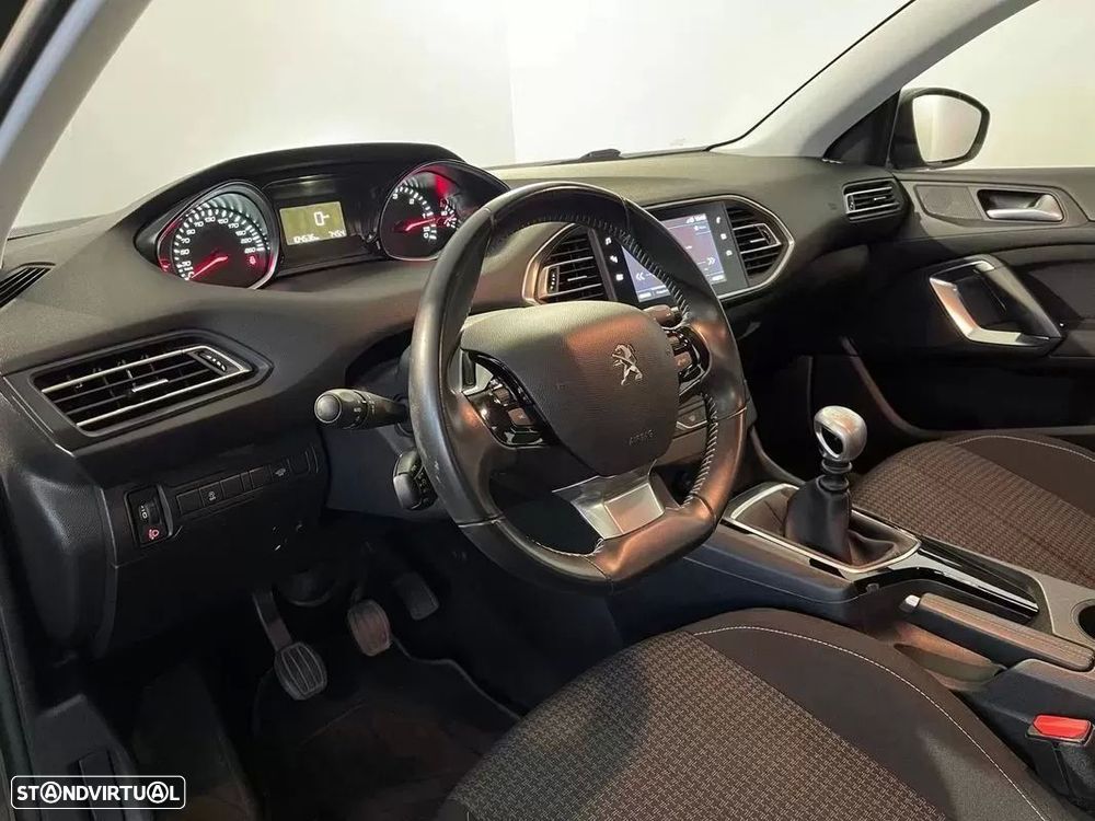 Peugeot 308 SW 1.5 BlueHDi Active - 11