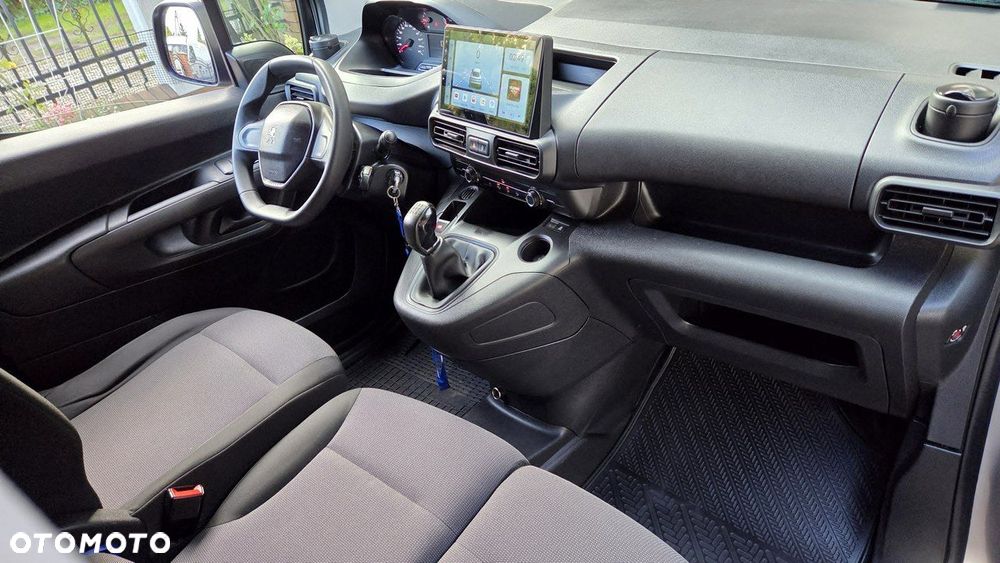 Peugeot Partner - 32