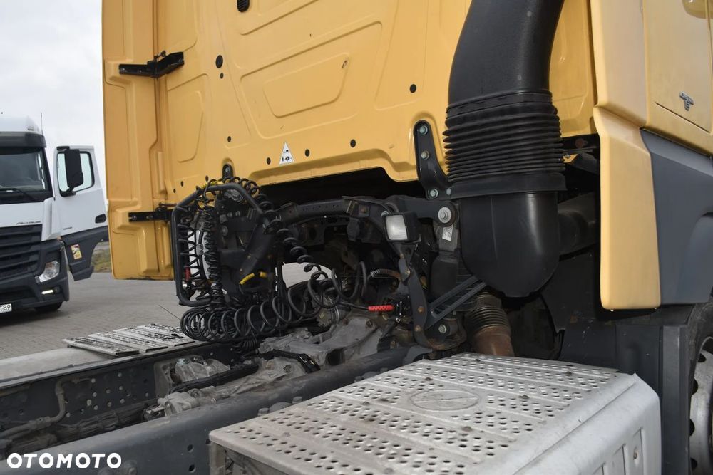 Mercedes-Benz Actros 1842 - 15