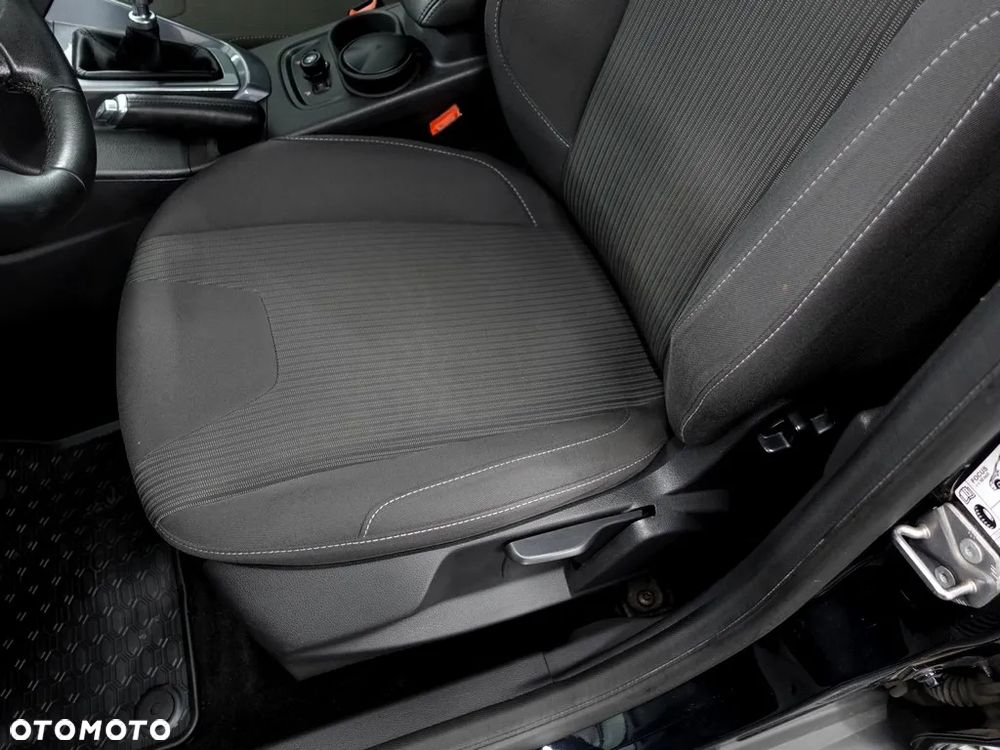 Ford Focus 2.0 TDCi Titanium - 17