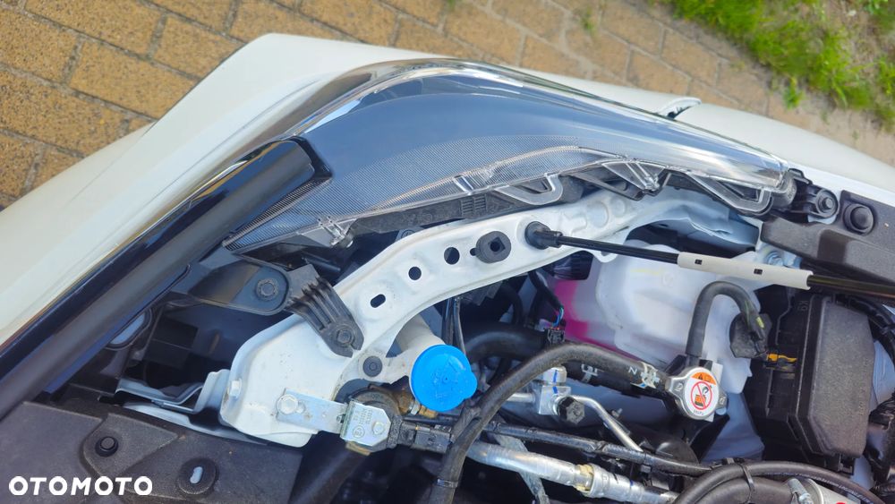 Toyota Corolla 1.8 Hybrid Comfort - 22