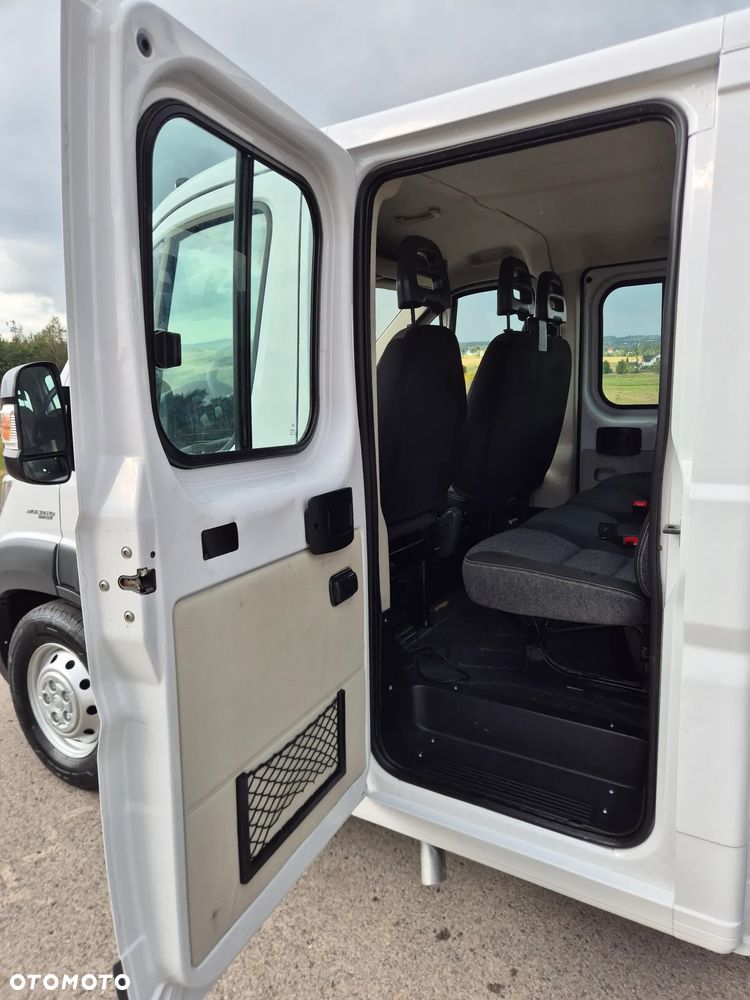 Fiat DUCATO MAXI 2.3 POWER 180KM KIPER DUBEL BRYGADÓWKA 7 0SÓB SALON PL 2017R - 31