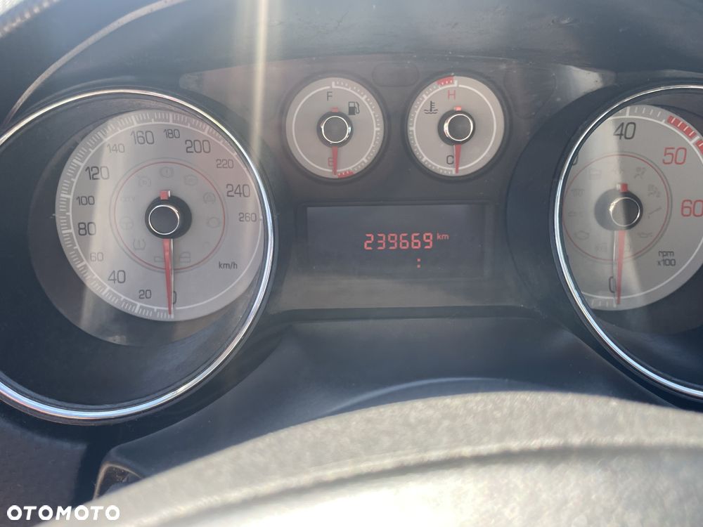 Fiat Bravo 1.9 Multijet 16V Sport - 10