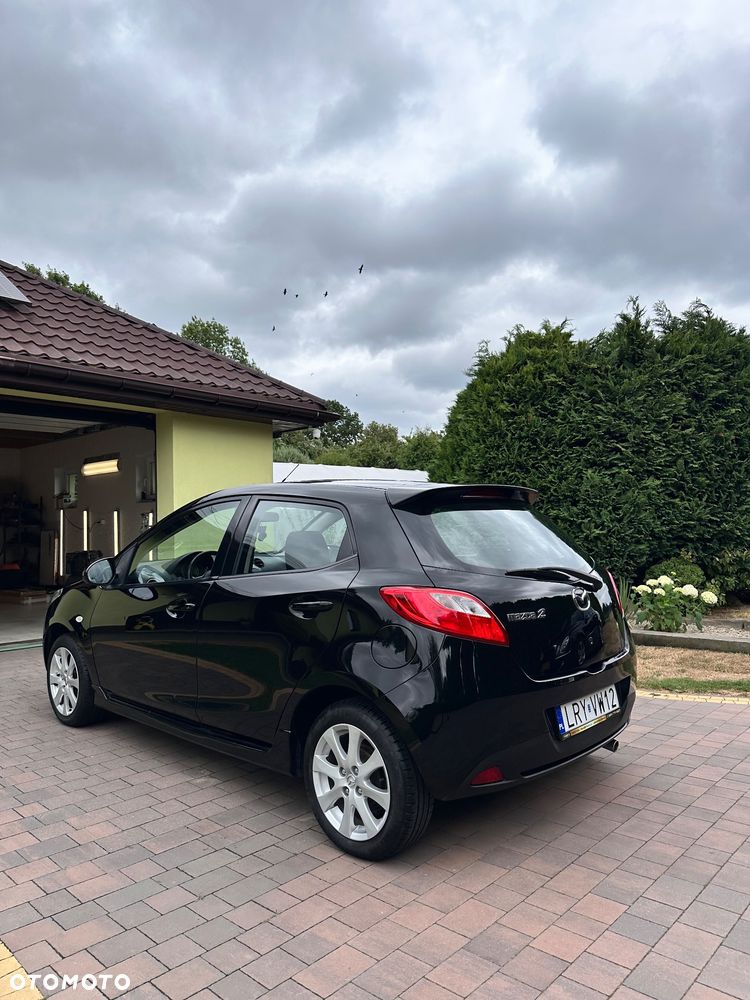 Mazda 2 - 5