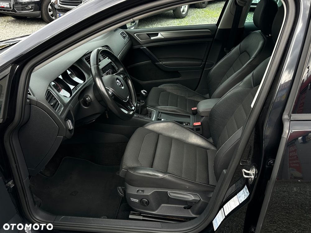 Volkswagen Golf 1.4 TSI BMT Highline - 17