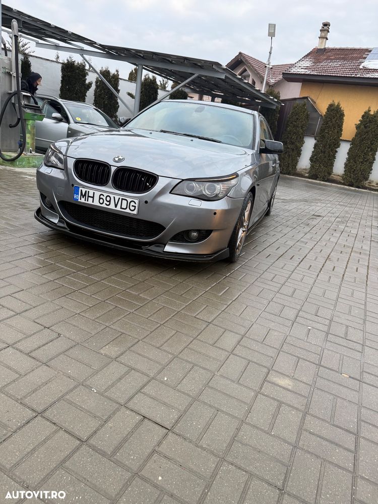 BMW Seria 5 520d - 25