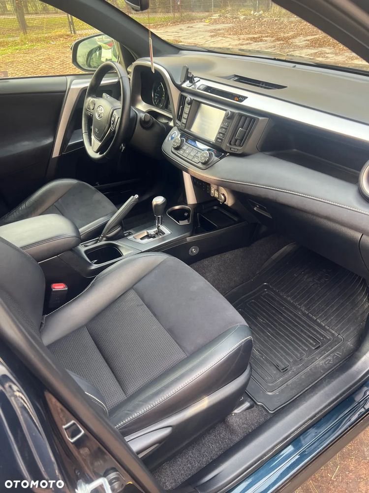 Toyota RAV4 Hybrid Prestige 4x4 - 6