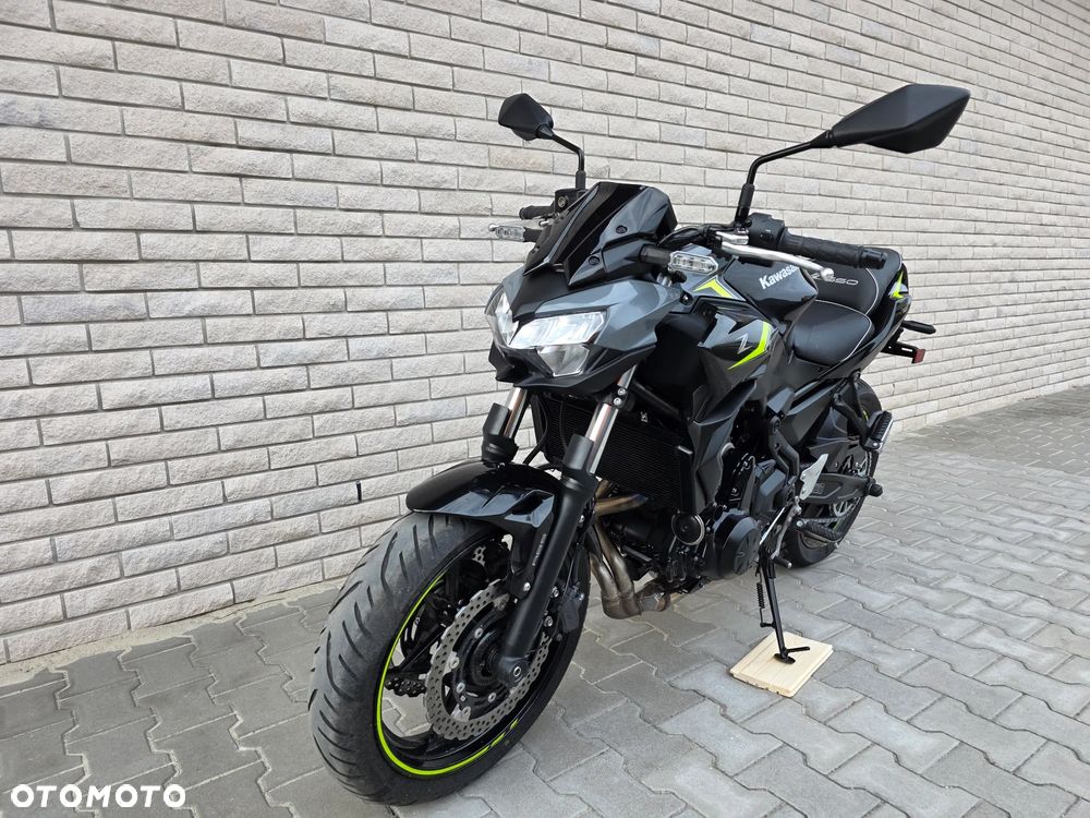 Kawasaki Z 650 - 22