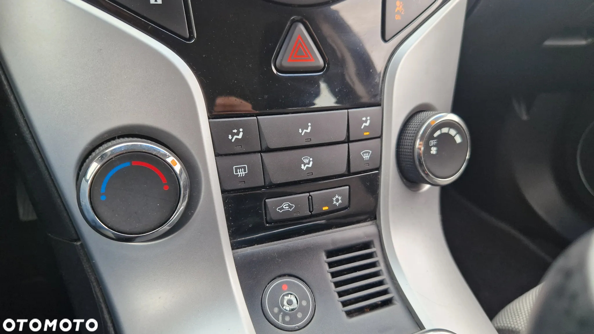 Chevrolet Cruze 1.8 LS - 14