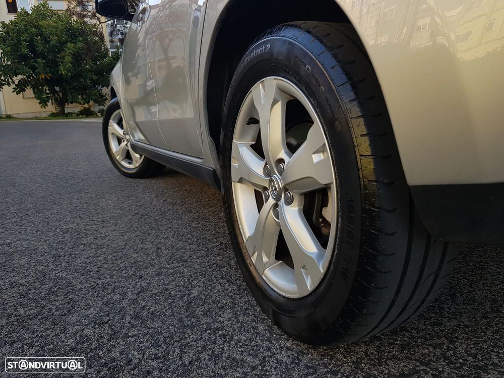 Toyota Urban Cruiser 1.33 VVT-i Sol - 60