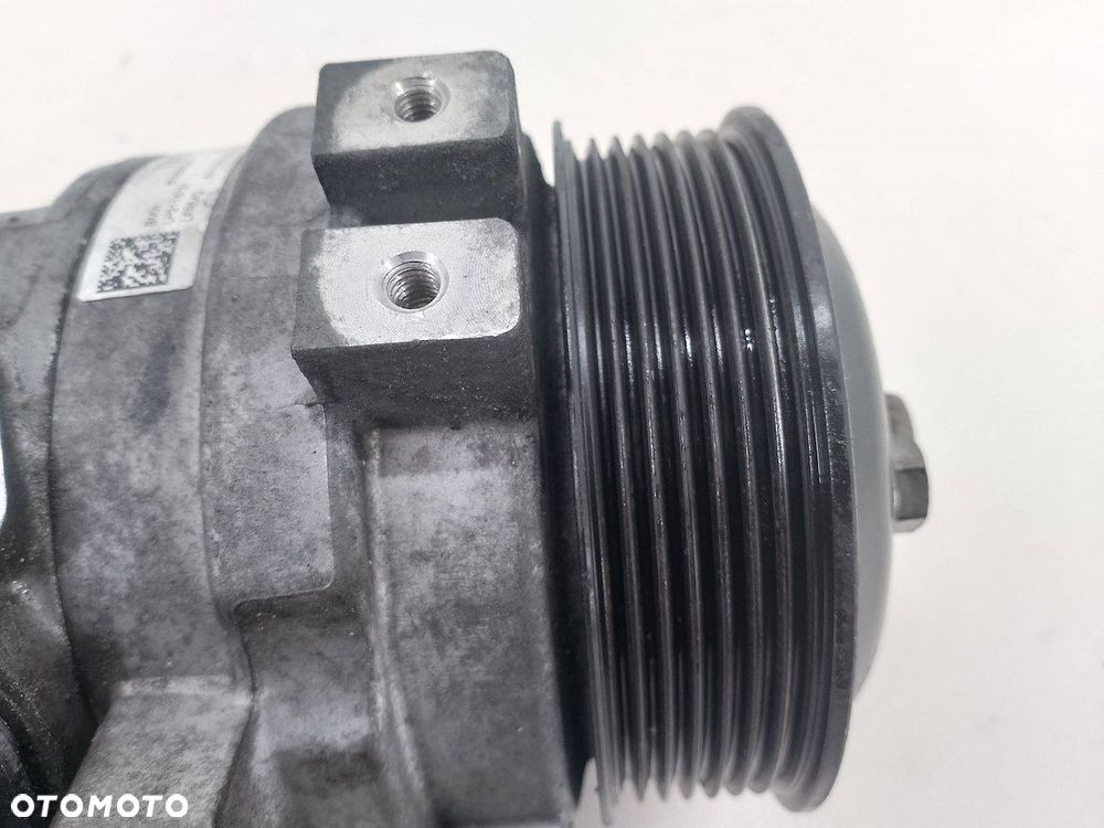 POMPA WSPOMAGANIA BMW SERIA 7 F01 678890903 4.4 - 2