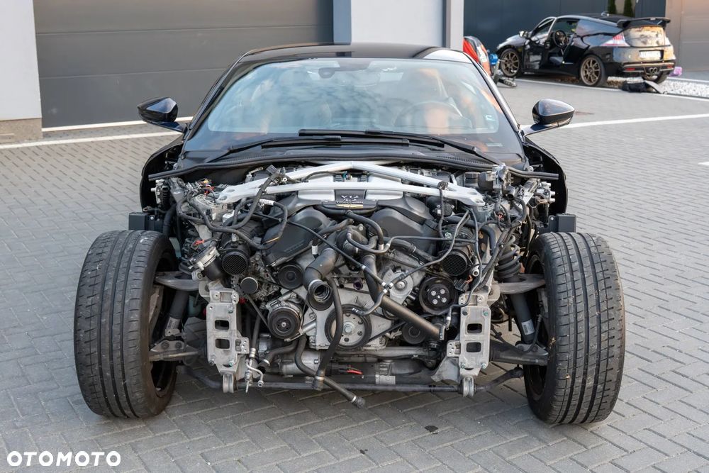 Aston Martin DB11 Standard - 8