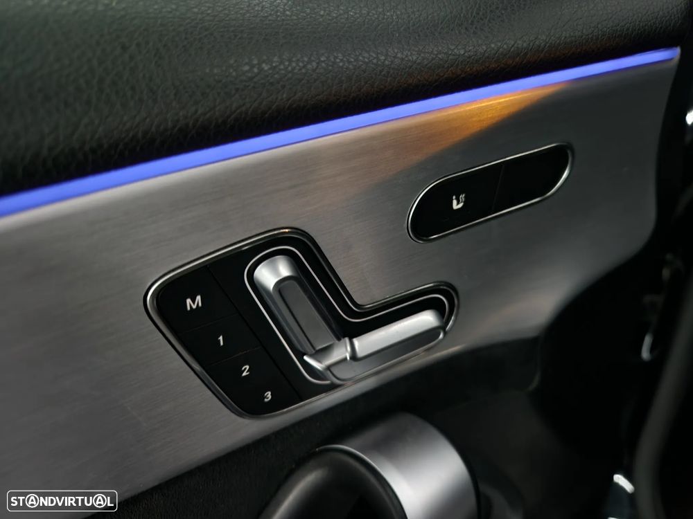 Mercedes-Benz A 250 e AMG Line - 21