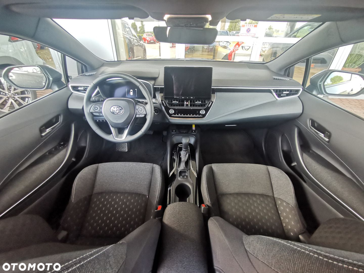 Toyota Corolla - 13