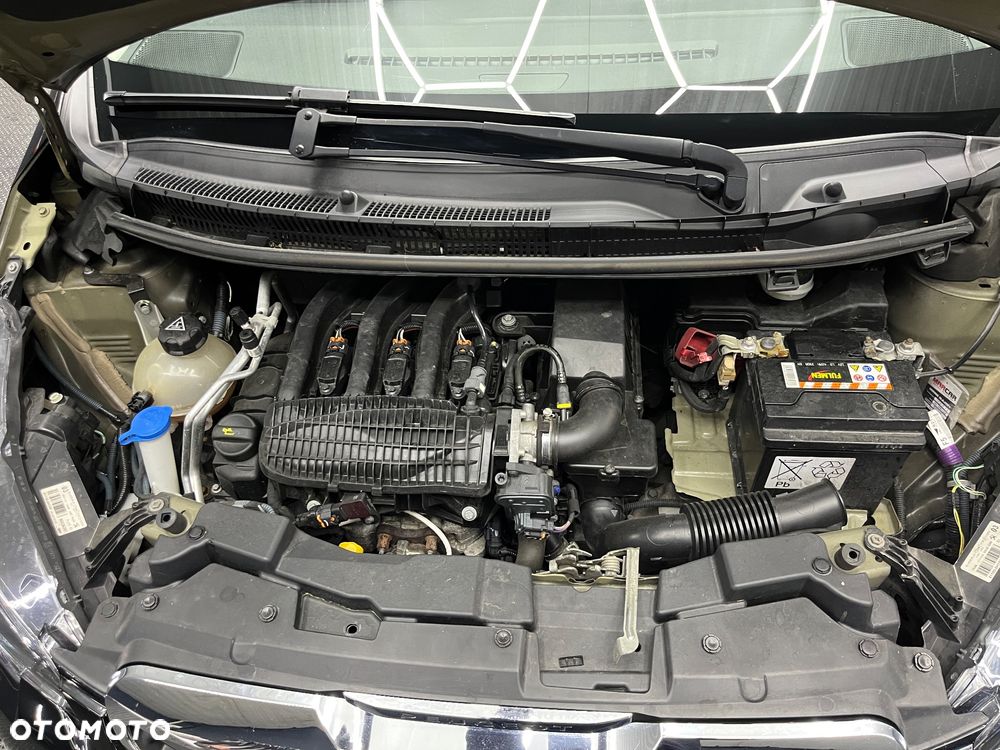 Peugeot 108 - 13