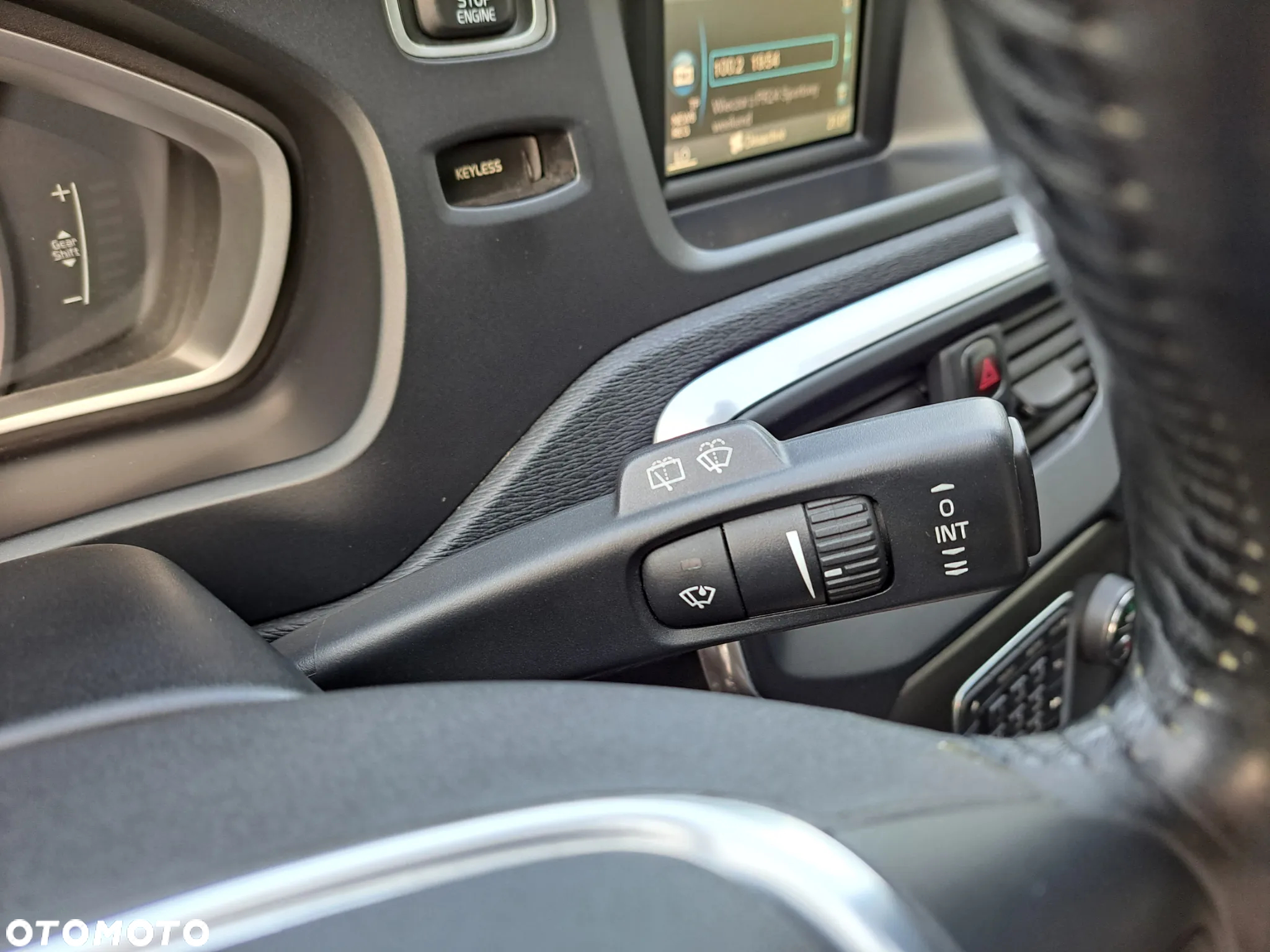 Volvo V40 - 23