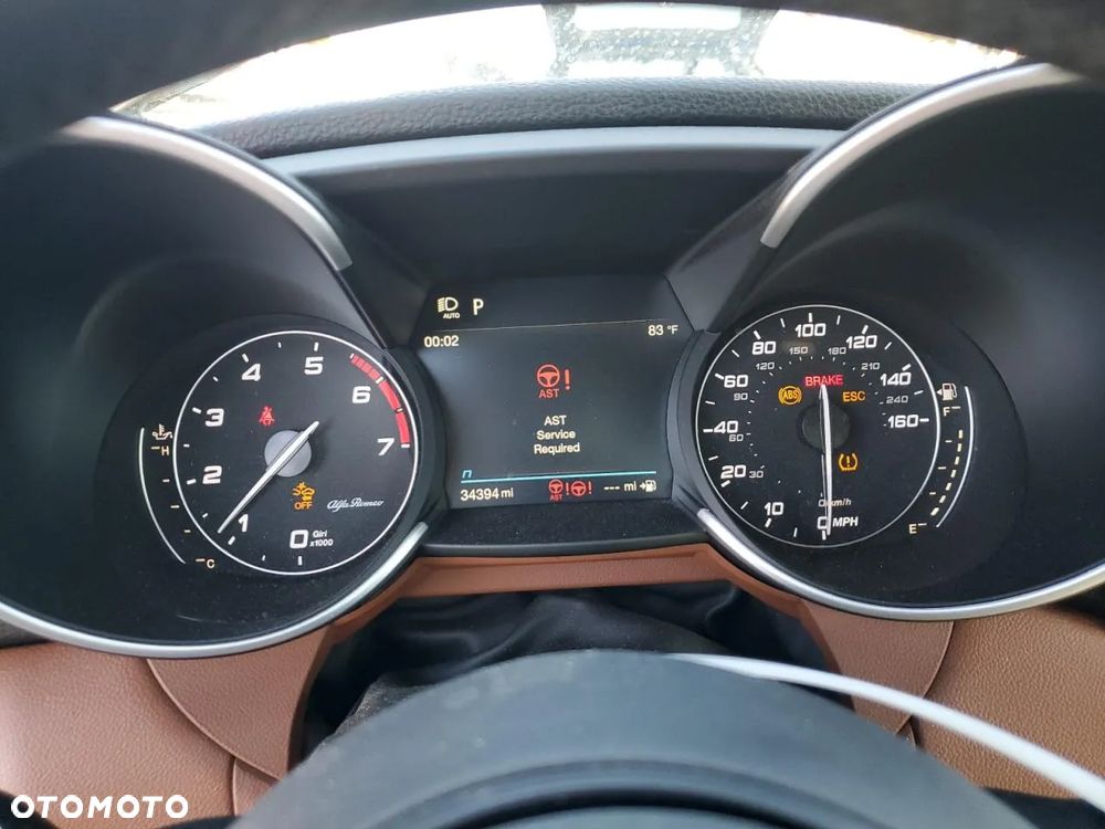 Alfa Romeo Giulia 2.0 Turbo 16V AT8 Veloce Ti - 11
