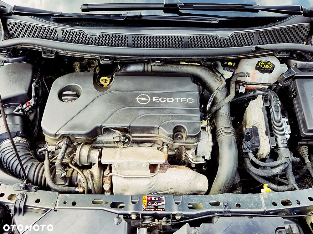 Opel Astra 1.4 Turbo Business - 25