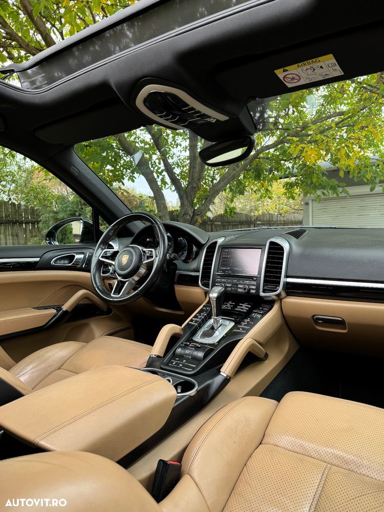 Porsche Cayenne Diesel Platinum Edition - 3