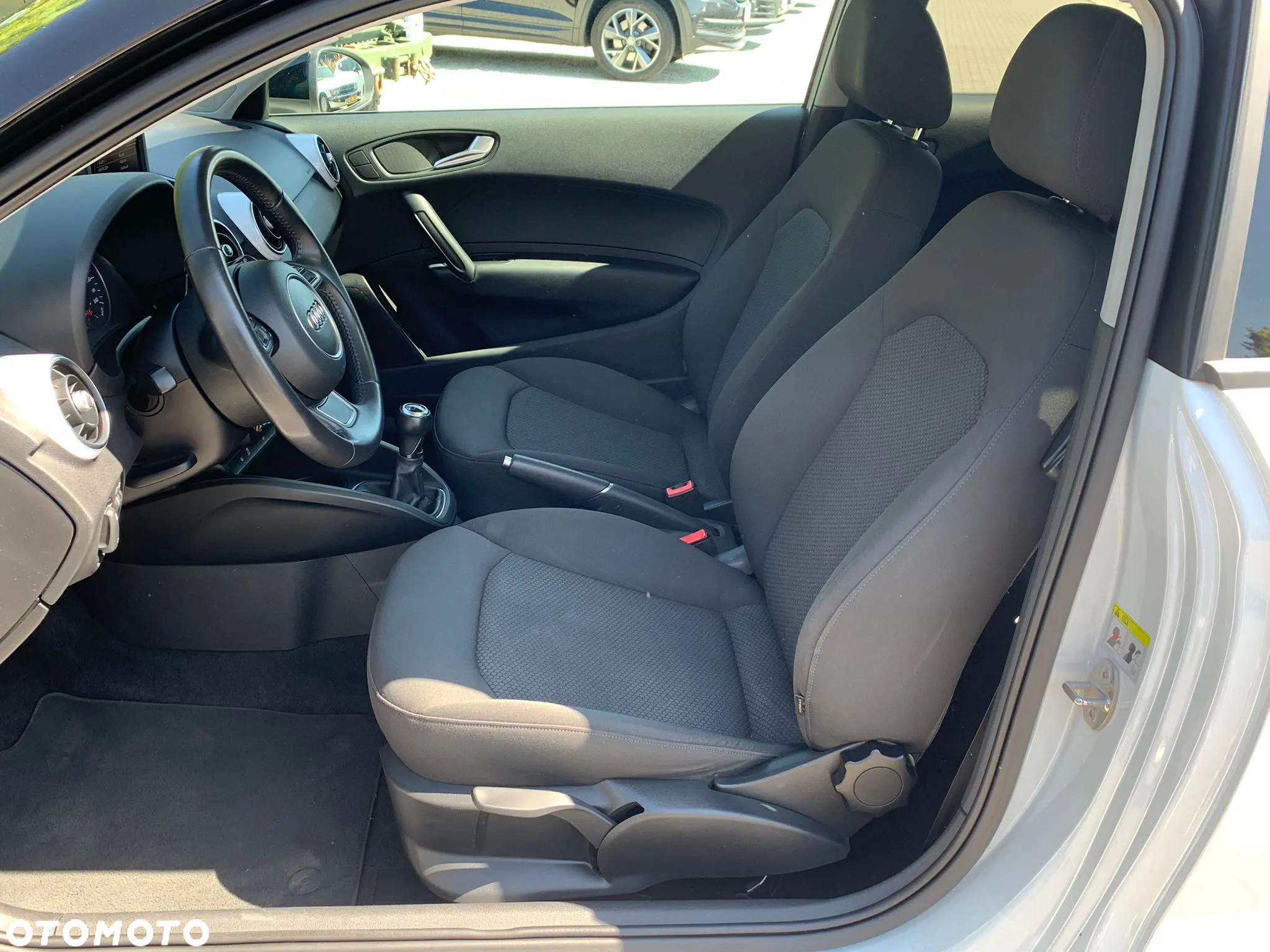 Audi A1 1.2 TFSI S line Sportpaket - 19