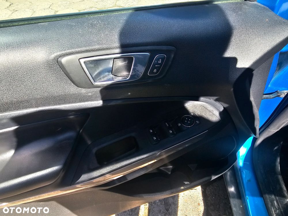 Ford EcoSport - 17