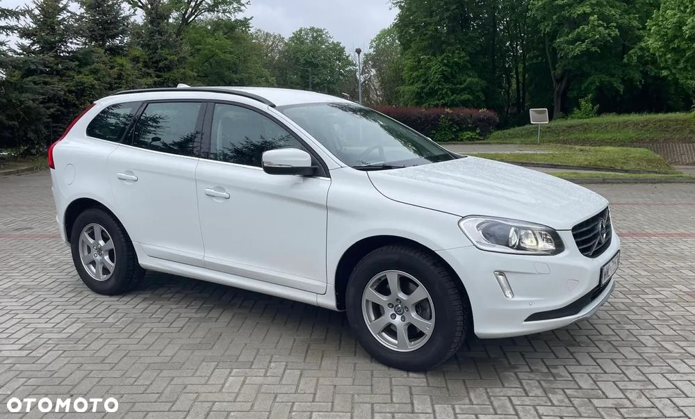 Volvo XC 60 D4 AWD Momentum - 5