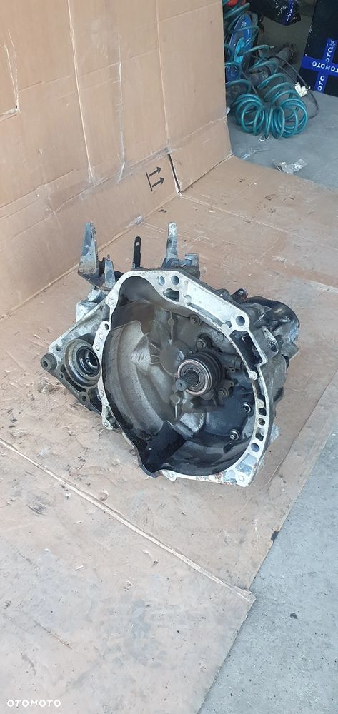Skrzyni biegów Nissan Note E11 1.4 16V CE JHQ CG - 3