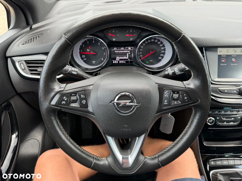 Opel Astra 1.4 Turbo Dynamic - 11