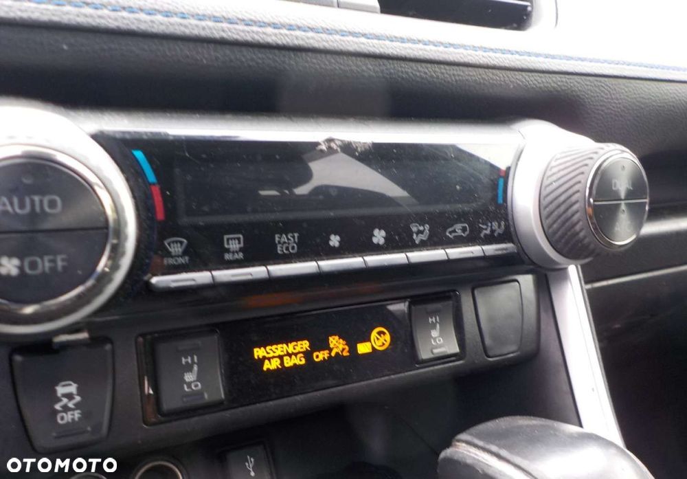 Toyota RAV4 - 23