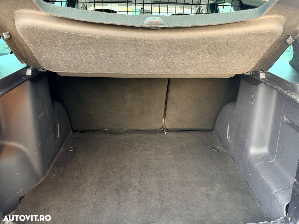 Dacia Duster 1.5 dCi 4x2 Prestige - 15