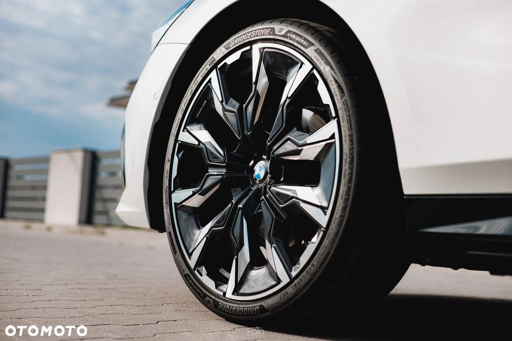 BMW Seria 5 520d xDrive M Sport sport - 7