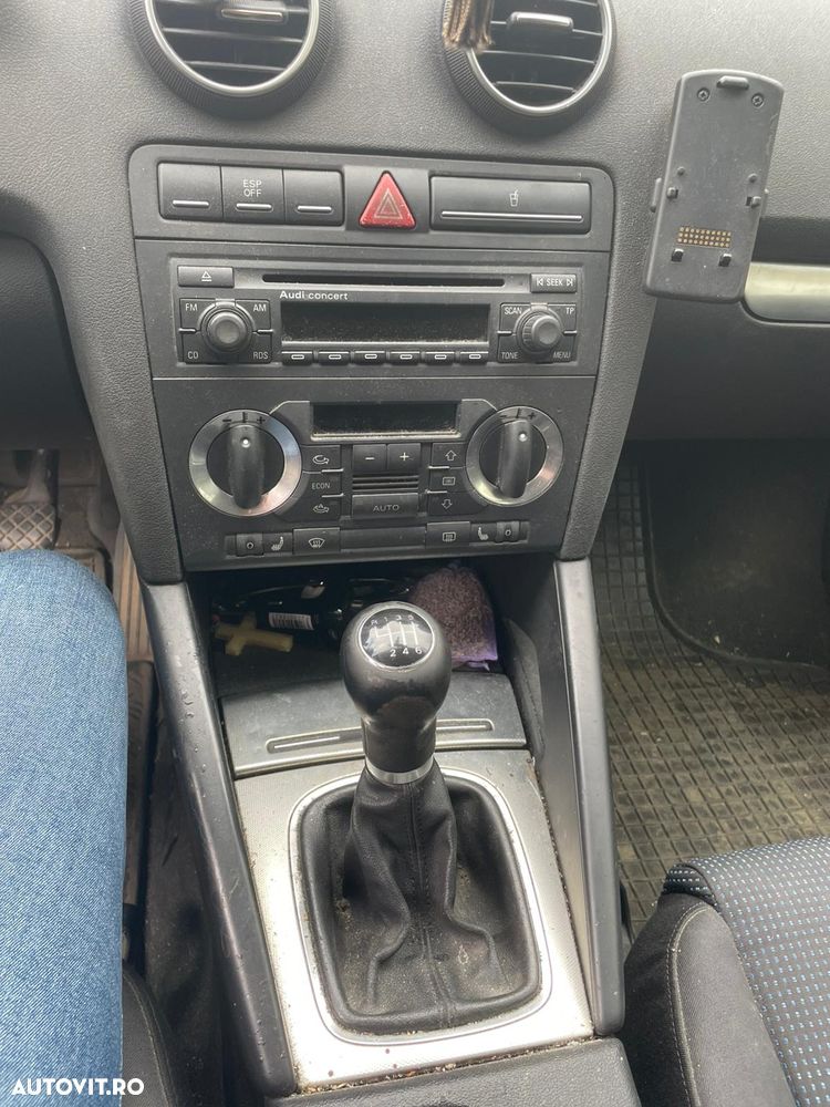 Audi A3 2.0 TDI DPF Ambiente - 22