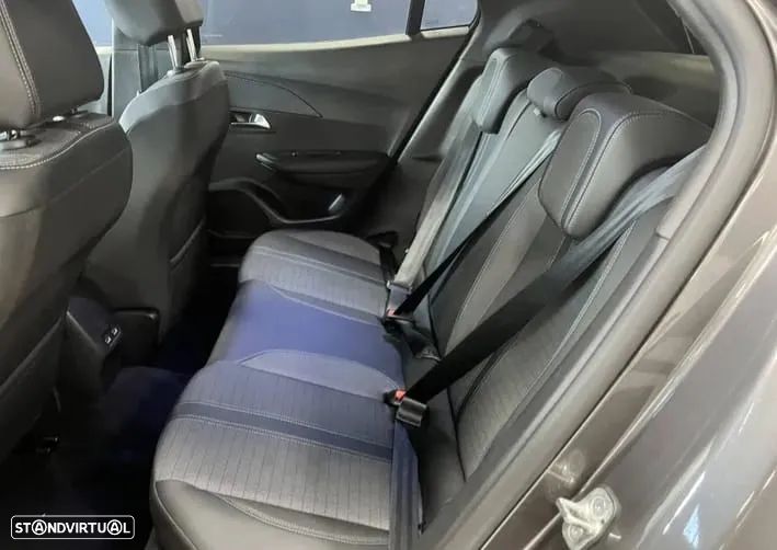 Peugeot 2008 PureTech 130 EAT8 Allure Pack - 13