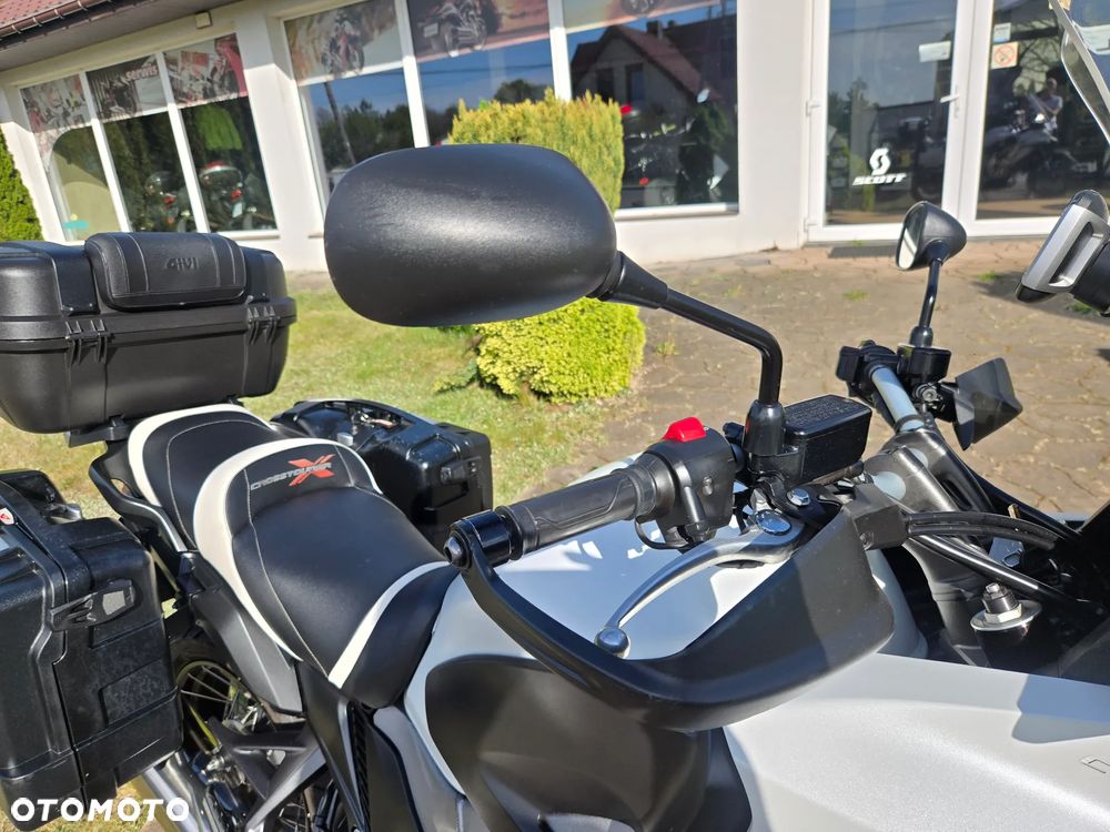 Honda VFR - 15