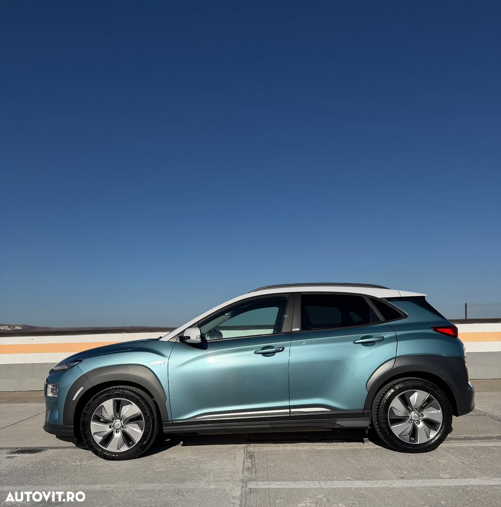 Hyundai KONA Premium - 8