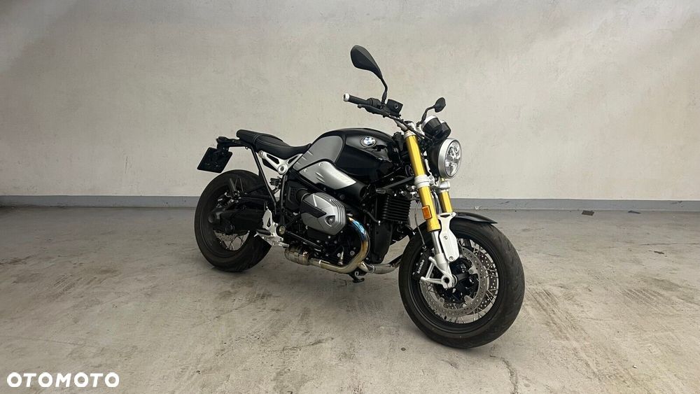BMW R - 1
