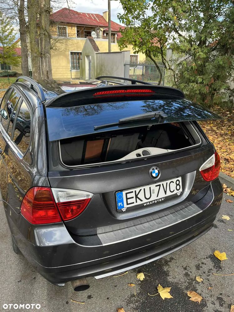 BMW Seria 3 318d - 13