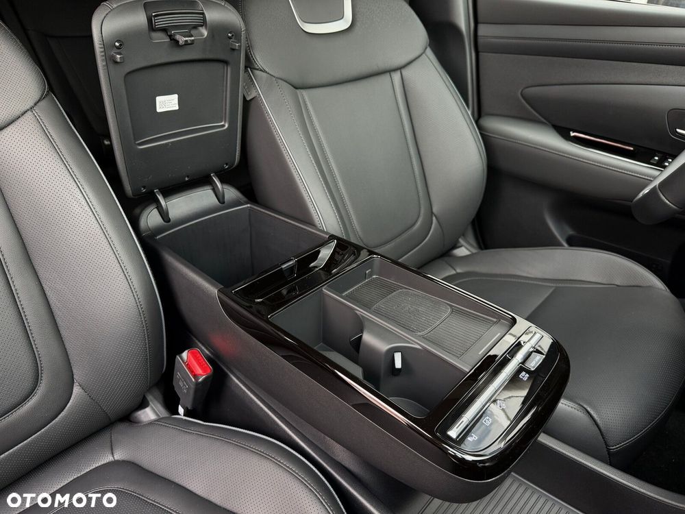 Hyundai Tucson - 32