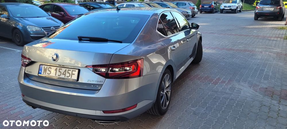 Skoda Superb 2.0 TSI 4x4 L&K DSG - 10
