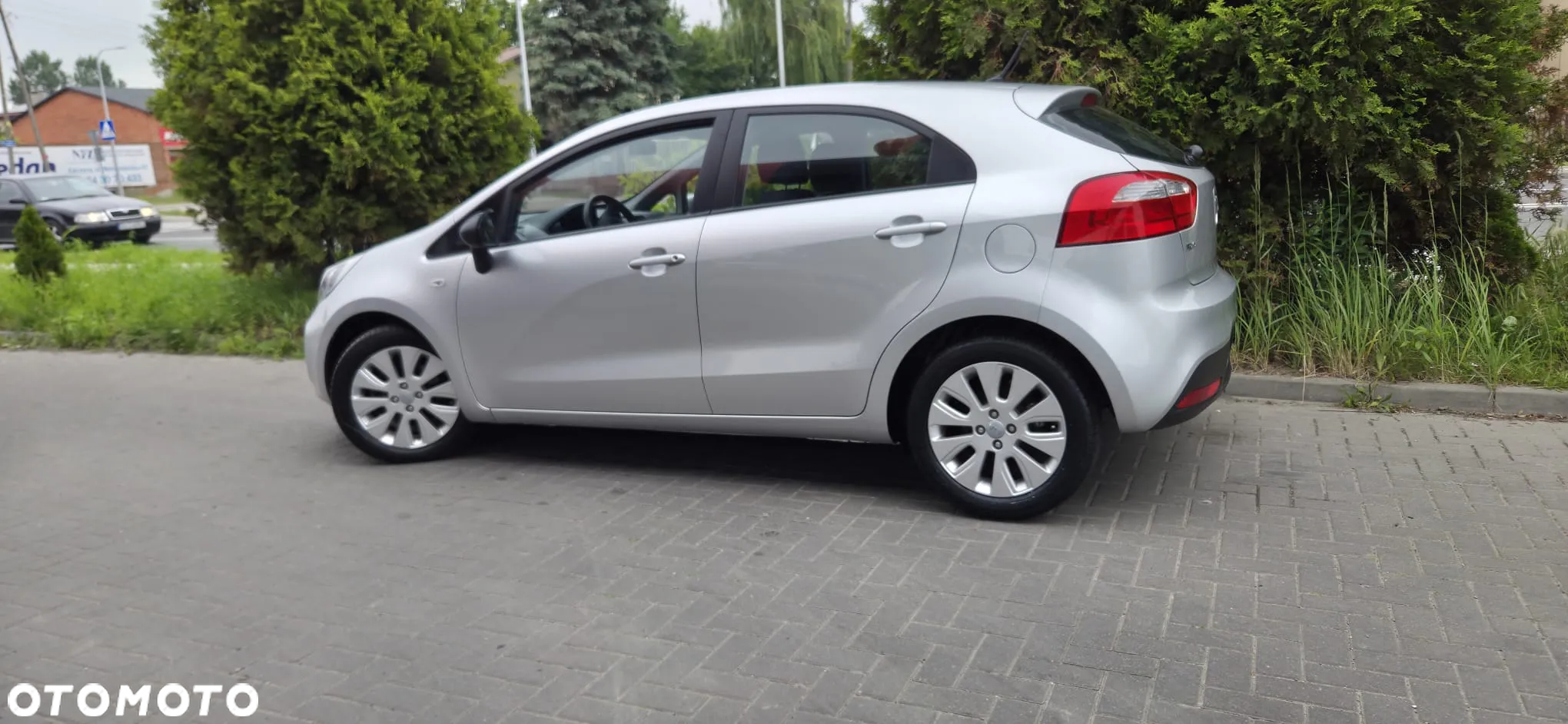 Kia Rio 1.4 Business Line - 9