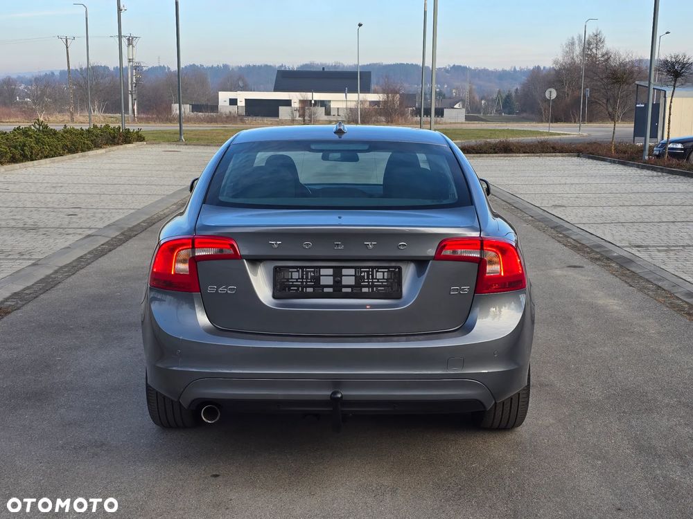 Volvo S60 D3 Geartronic RDesign - 4