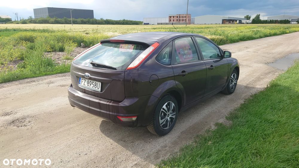 Ford Focus 2008 photo 3
