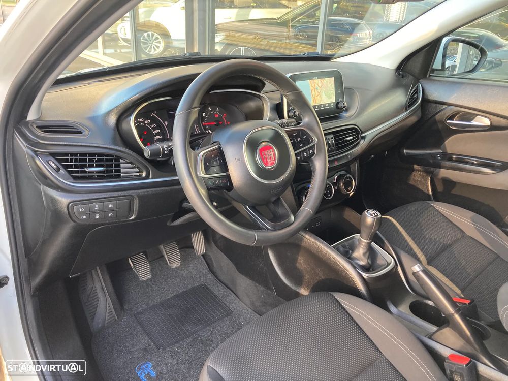 Fiat Tipo Station Wagon 1.3 M-Jet Easy - 12