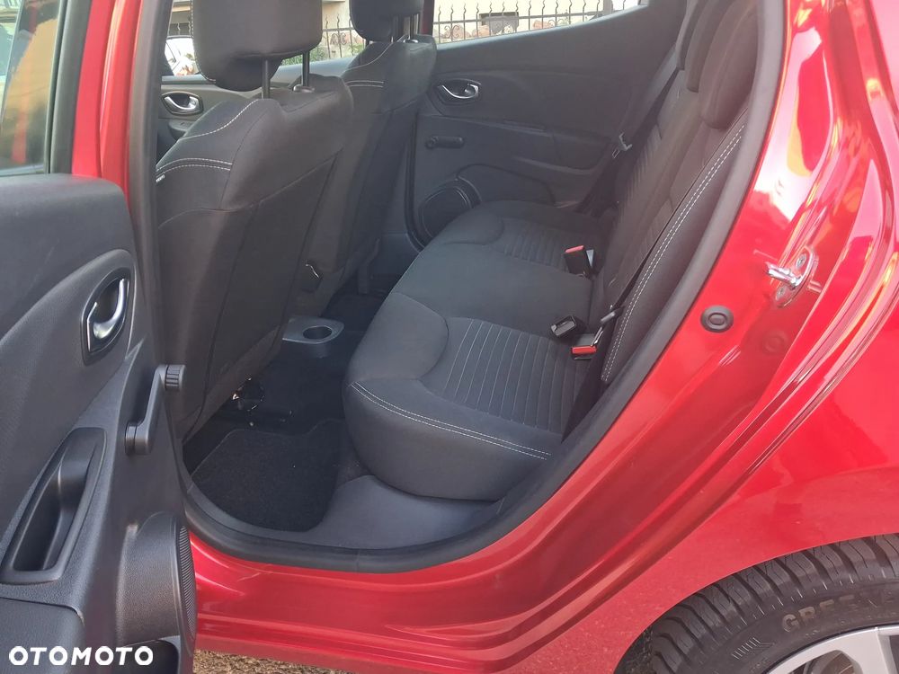 Renault Clio 1.2 16V 75 LIMITED - 13