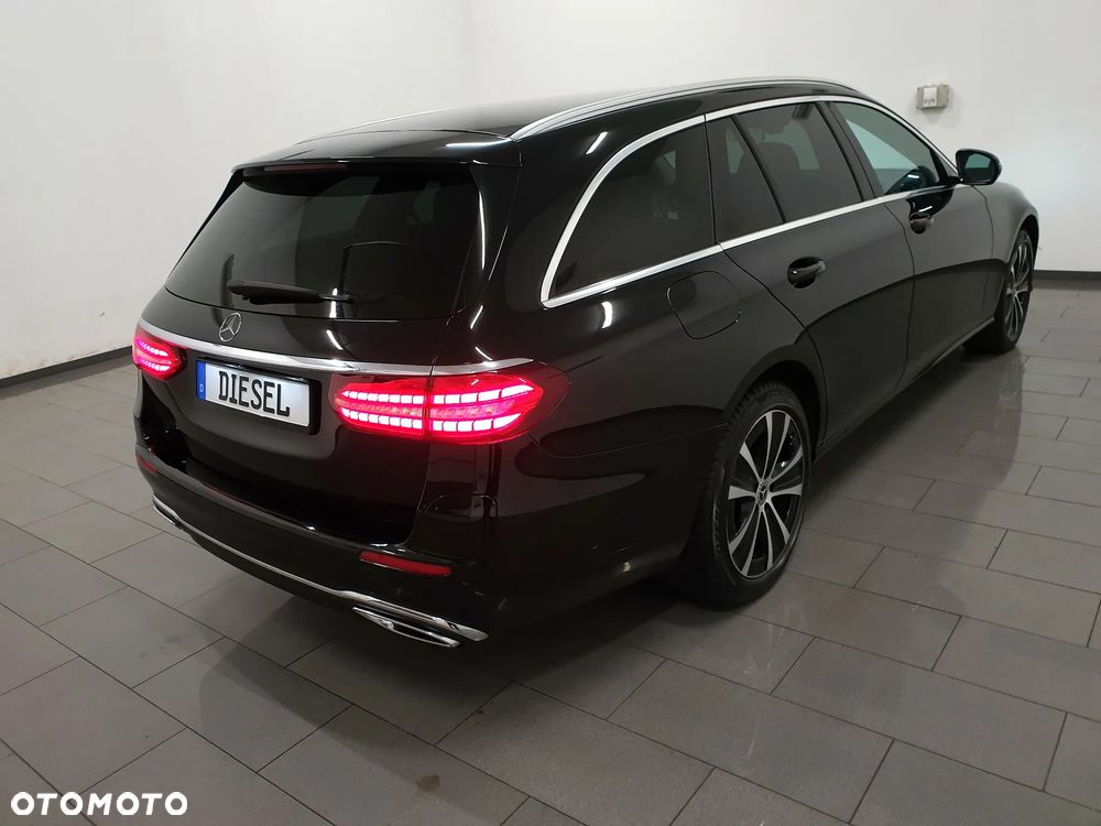 Mercedes-Benz Klasa E 300 de 4Matic 9G-TRONIC AMG Line - 6