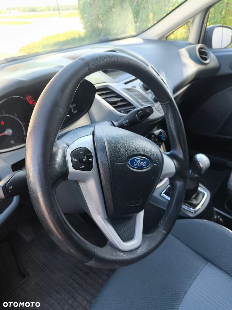 Ford Fiesta 1.25 SYNC Edition - 27