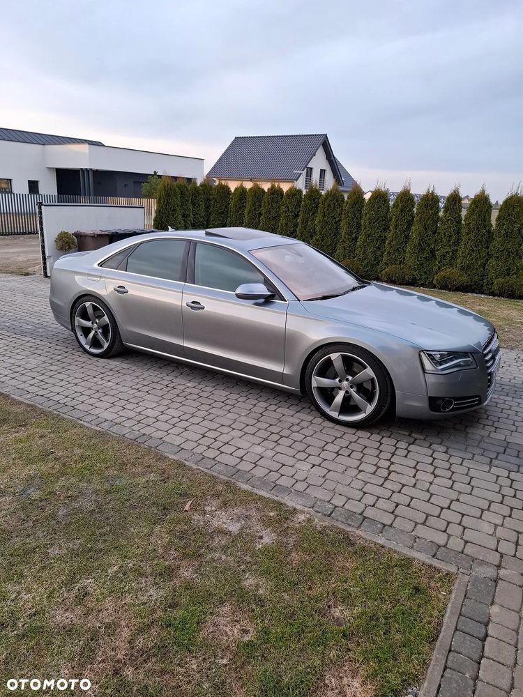 Audi A8 - 2