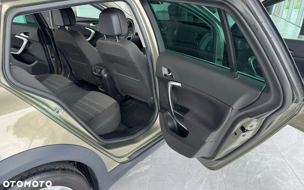 Opel Insignia - 34