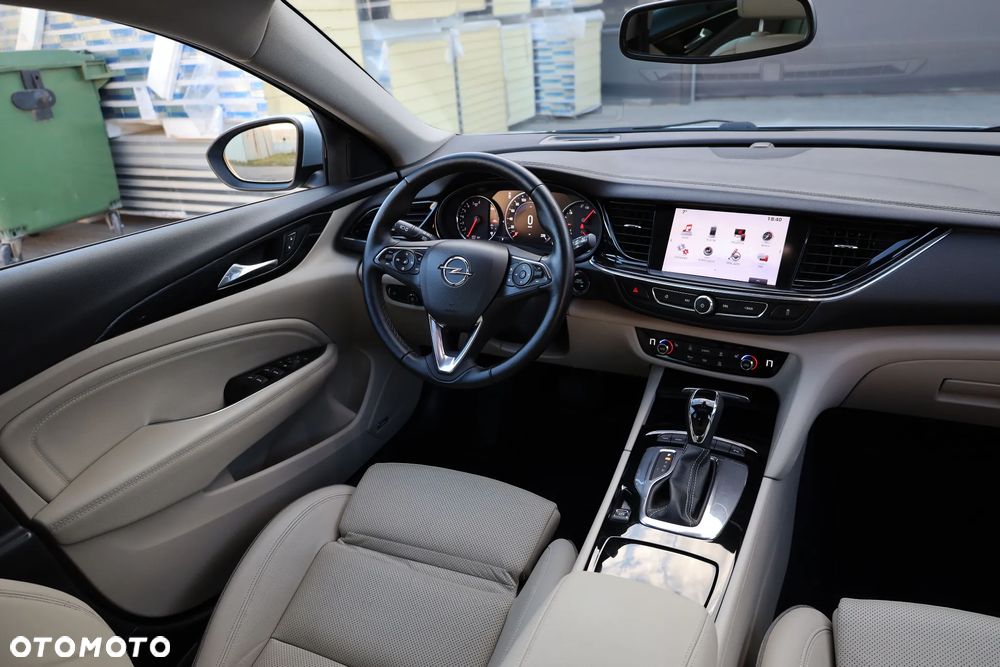 Opel Insignia 2.0 Direct Inj Trb 4x4 Business Innovation - 30